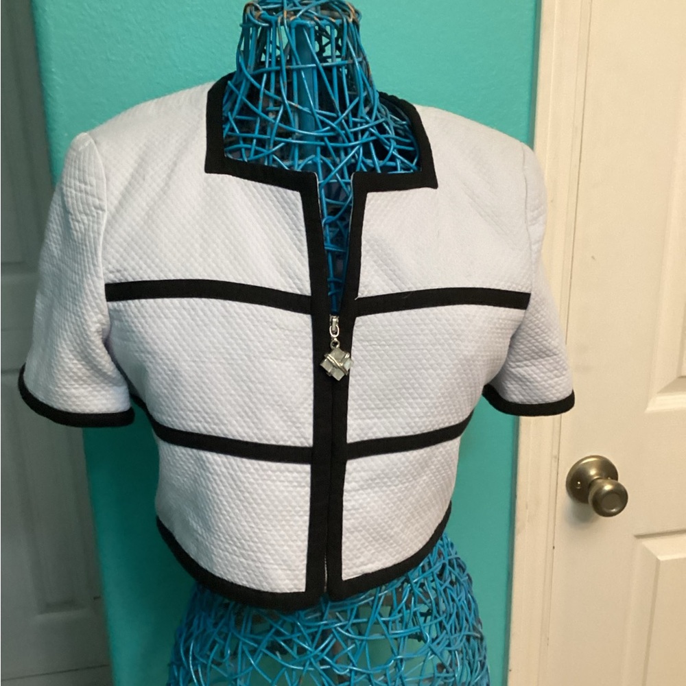 💥PRICE DROP💥 Vintage Constance Saunders Crop Jacket